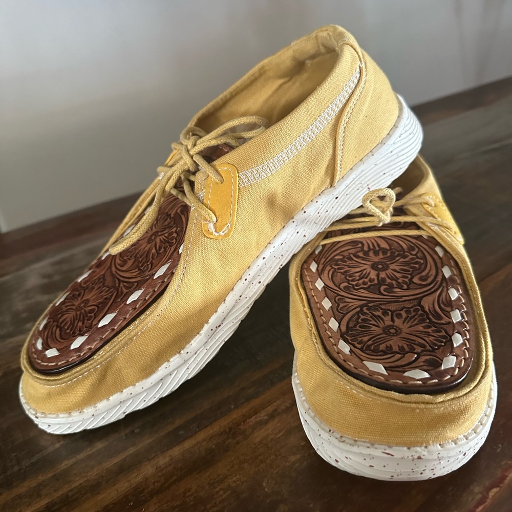Myra Size 8